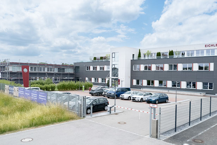 Außenansicht des Eichler Elektronik-Service-Center in Pürgen